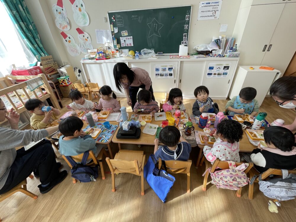 きらら・ひよこ組　給食